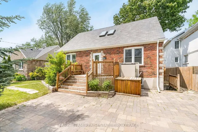 18 Holgate St, Barrie 3