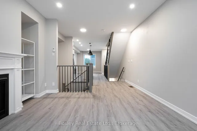 56 Winters Cres, Collingwood 3