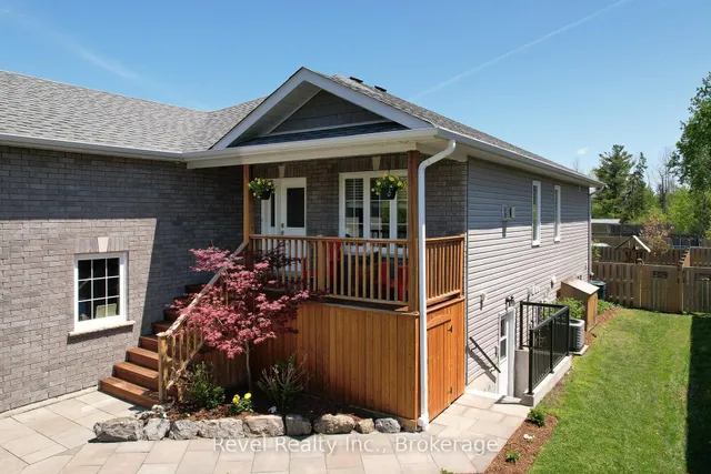 37 Marilyn Ave, Wasaga Beach 3