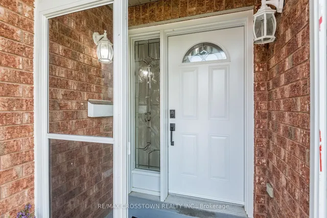1 Lang Dr, Barrie 5