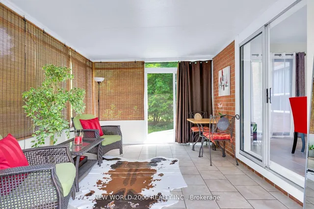 50 Livingstone St, Barrie 4