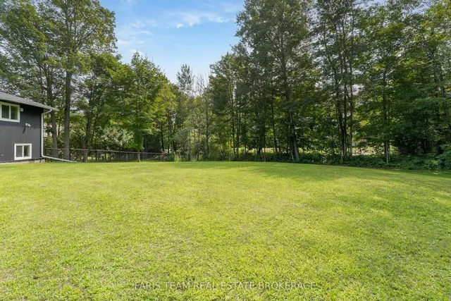 8 Joliet Cres, Tiny 3
