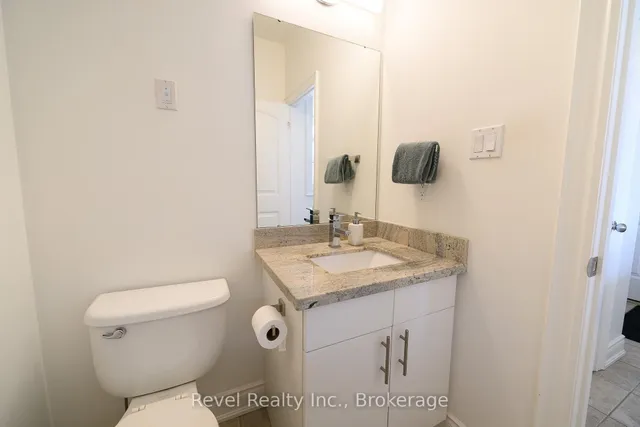 24 Dance St, Collingwood 5