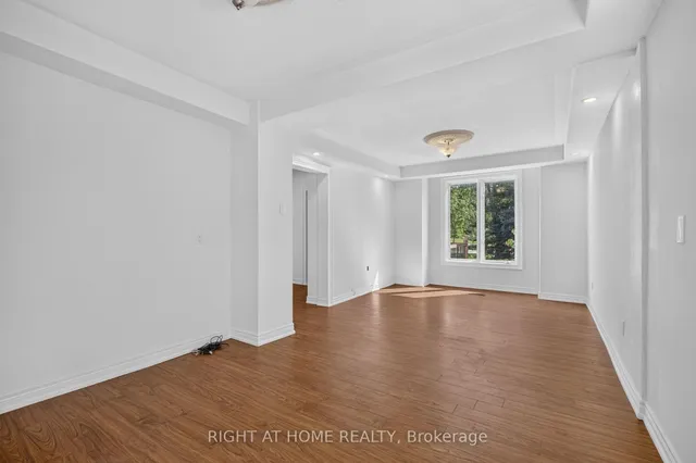 20 Holgate St, Barrie 4