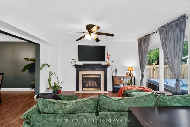 32 Wessenger Dr, Barrie 5