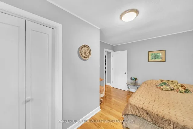 11 Duquette Crt, Tiny 4