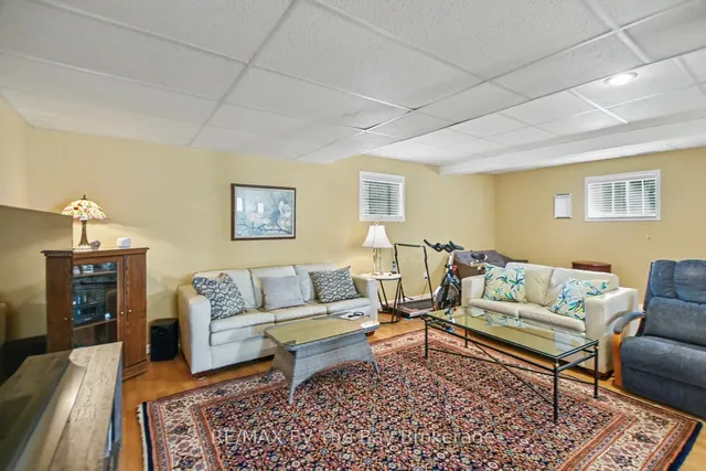 17 Marlwood Ave, Wasaga Beach 5