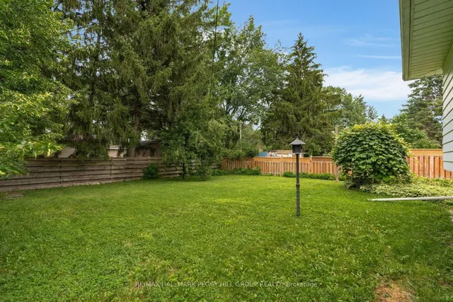 208 Garson St, Barrie 2