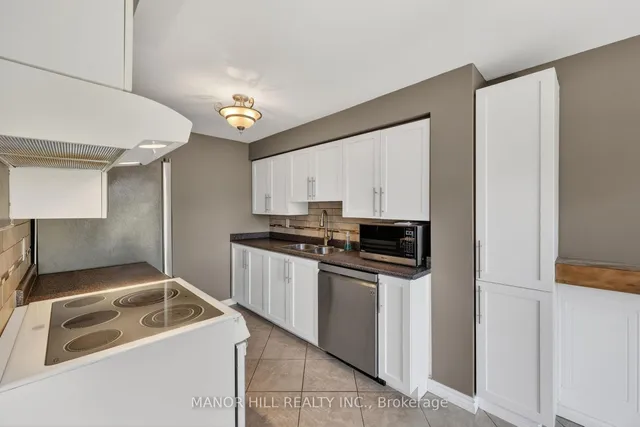 62 Monarchy St, Barrie 4