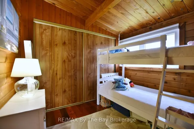 39 Old Mosley St, Wasaga Beach 5