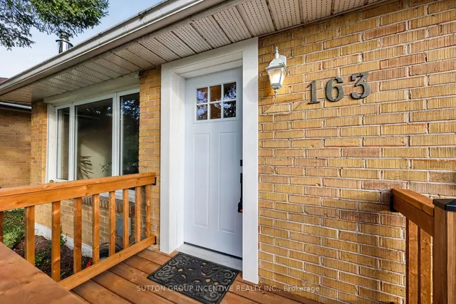 163 Grove St, Barrie 3