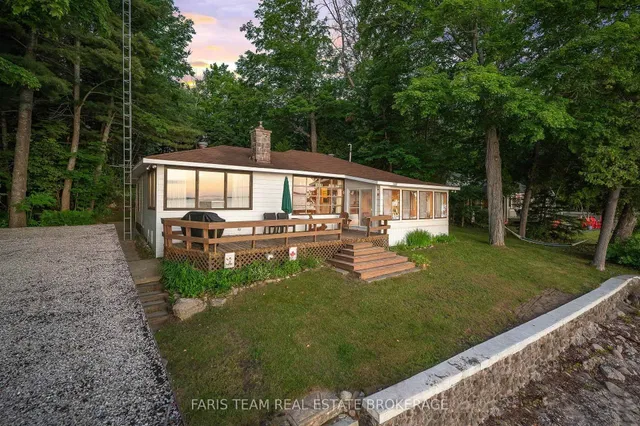 1697 Champlain Rd, Tiny 2
