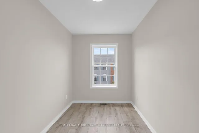 91 Coughlin Rd #19, Barrie 3