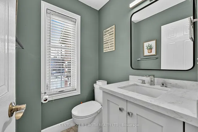 36 Aikens Cres, Barrie 5
