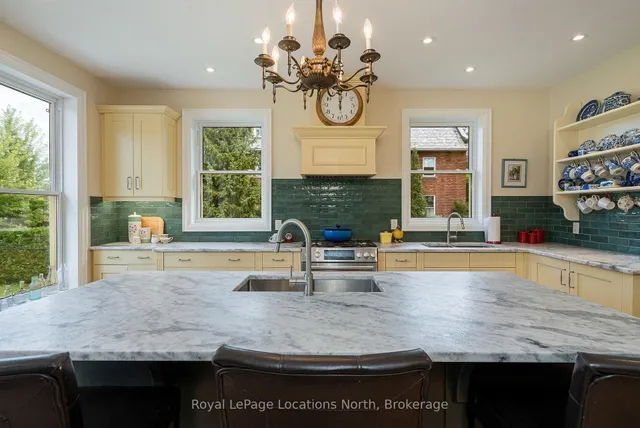 291 Third St, Collingwood 5