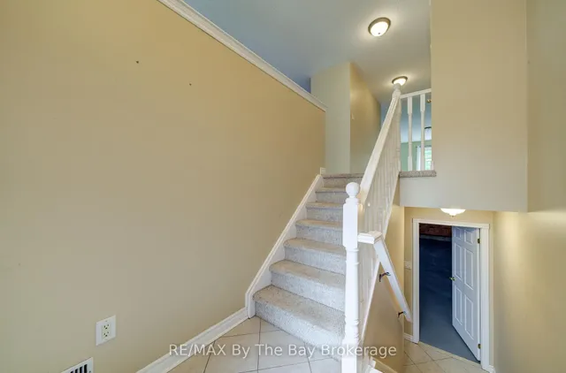 13 Tona Tr, Wasaga Beach 5