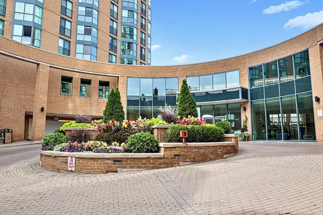 140 Dunlop St #304, Barrie 3