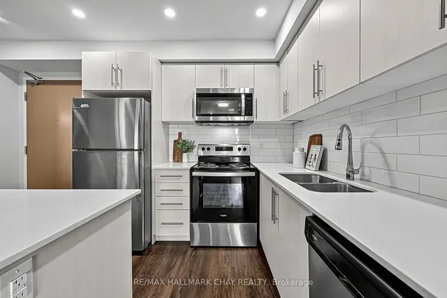 58 Lakeside Terr #819, Barrie 5