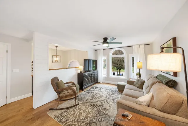 363 Emms Dr, Barrie 2
