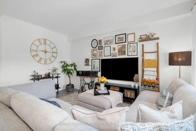 204 Rosanne Circ, Wasaga Beach 2