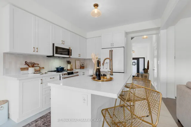 204 Rosanne Circ, Wasaga Beach 3
