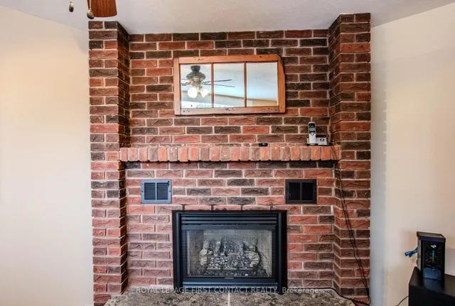27 Tower Cres, Barrie 4