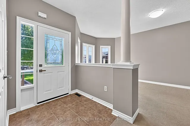 12 Lamont Cres, Barrie 5