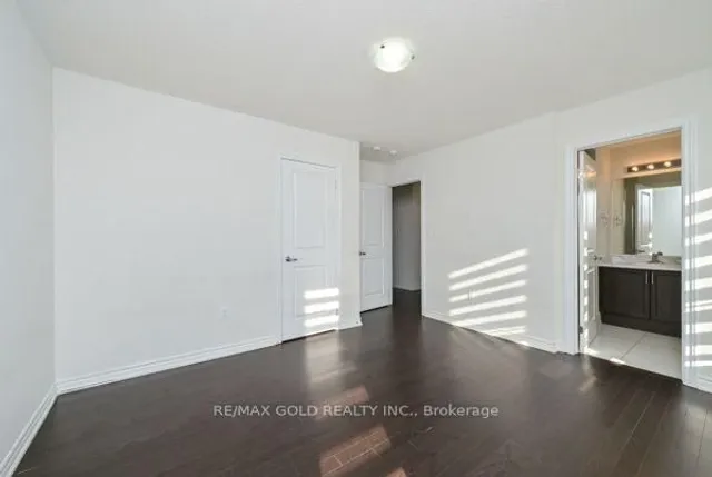 82 Nottingham Rd, Barrie 4