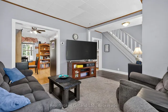 179 Seventh St, Midland 4