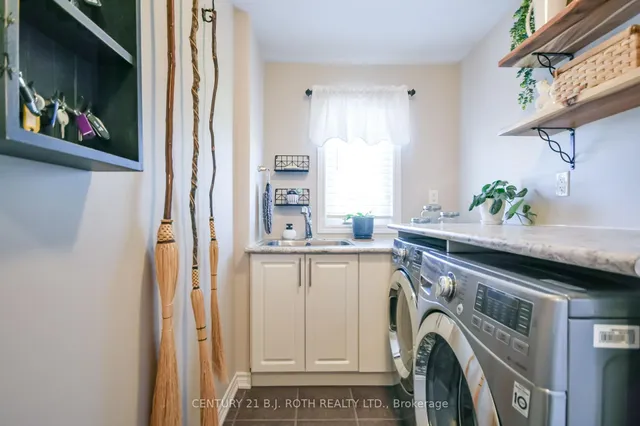 20 Keyzer Dr, Oro-Medonte 4