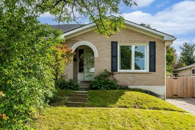 21 B College Cres, Barrie 3