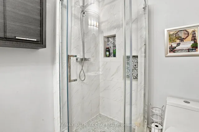 20 Downer Cres, Wasaga Beach 4