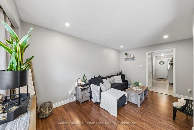 2 Bernick Dr #23, Barrie 2