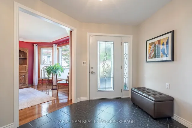 142 Nelson St, Barrie 5