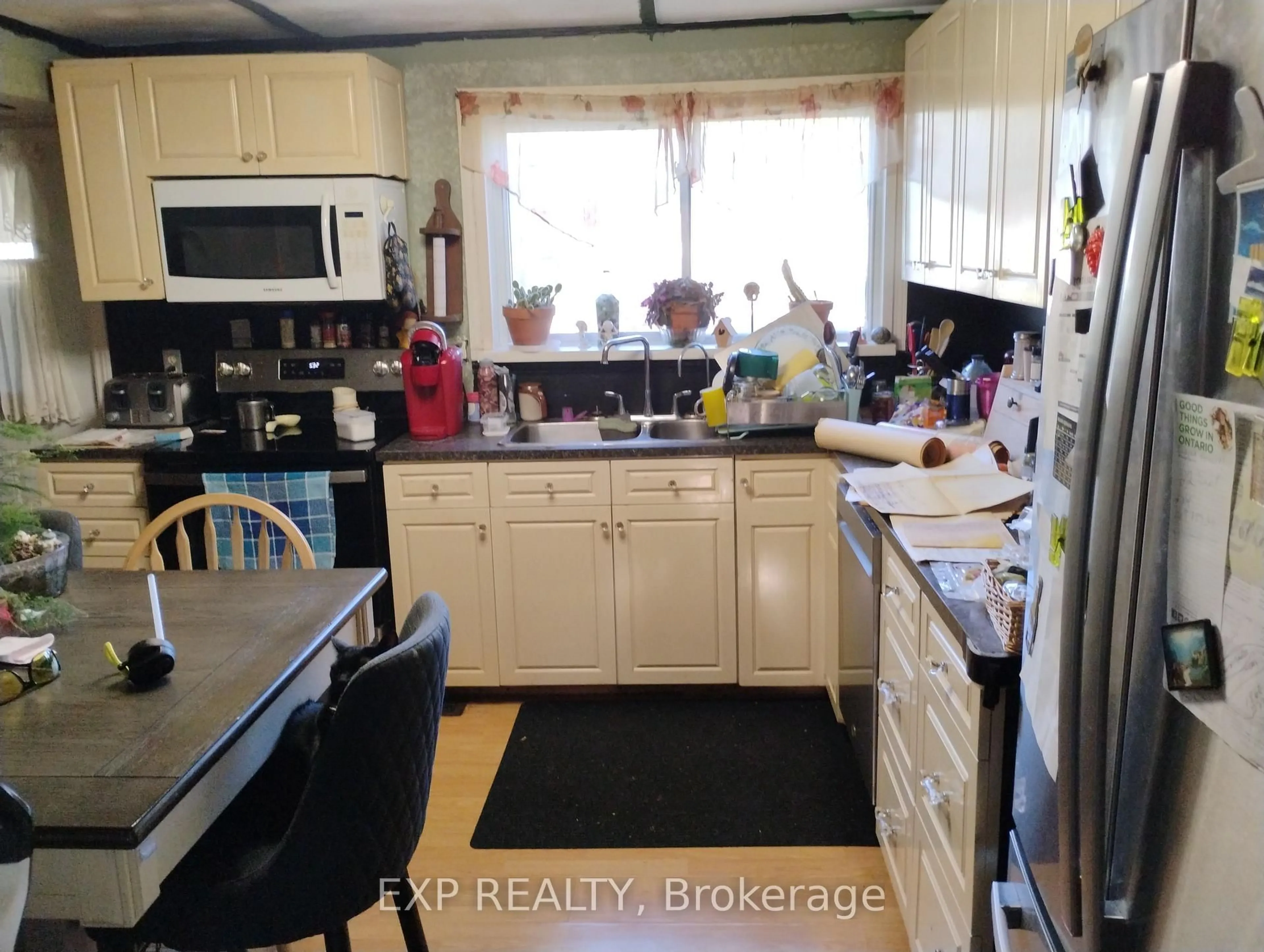trreb/IMG-S13828568_287fd0cd-5130-4b7b-b2c5-f1651df90570-l.jpg