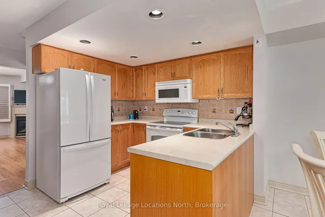 13 Raglan St #27, Collingwood 3