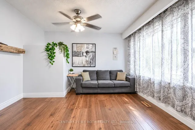 5 East Gate, Barrie 4