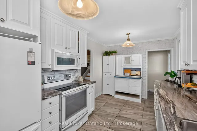 413 Cornell Dr, Midland 5