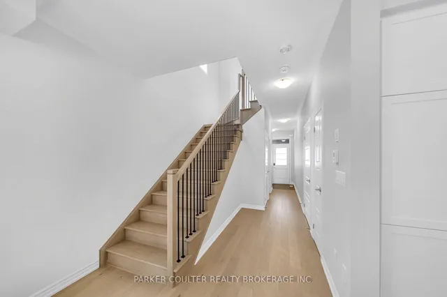 48 West Oak Tr, Barrie 4