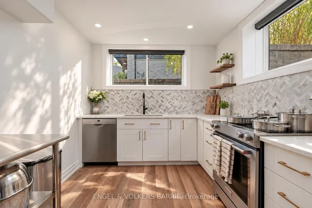 4 Walter James Pkwy, Springwater 3