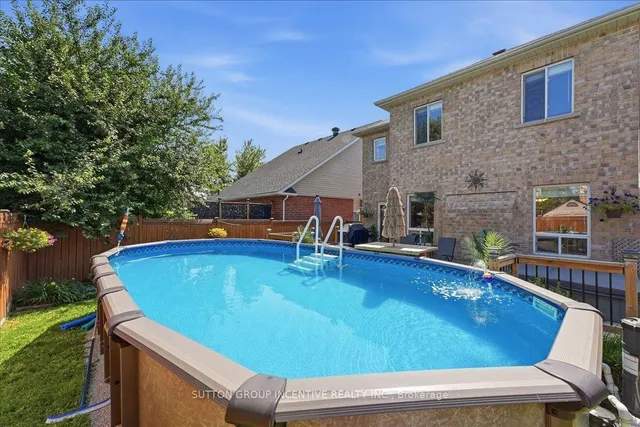17 White Cres, Barrie 5