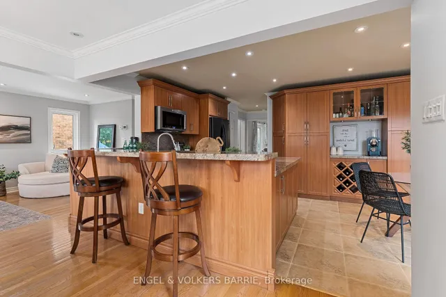 19 Grand Forest Dr, Barrie 5