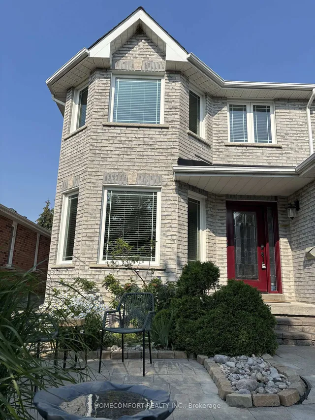 68 GRACE Cres, Barrie 2