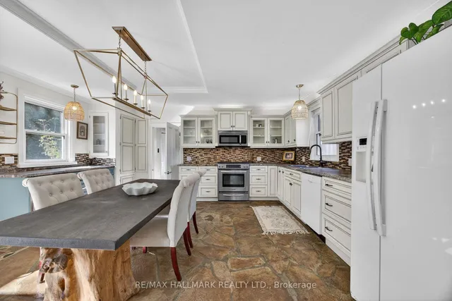 84 Wellington St, Barrie 5