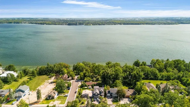 11 Crestwood Dr, Barrie 2