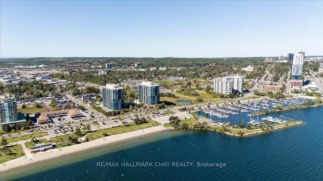 37 Ellen St #1008, Barrie 3
