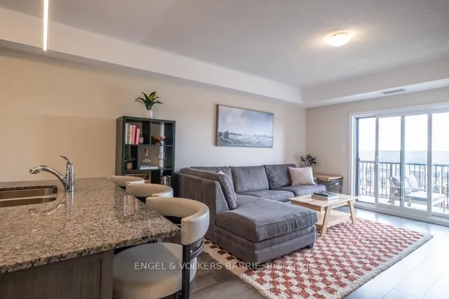 4 Spice Way #312, Barrie 5