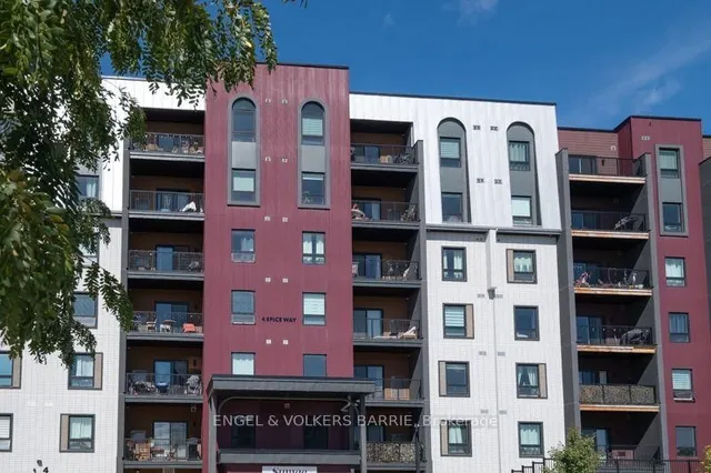 4 Spice Way #312, Barrie 3