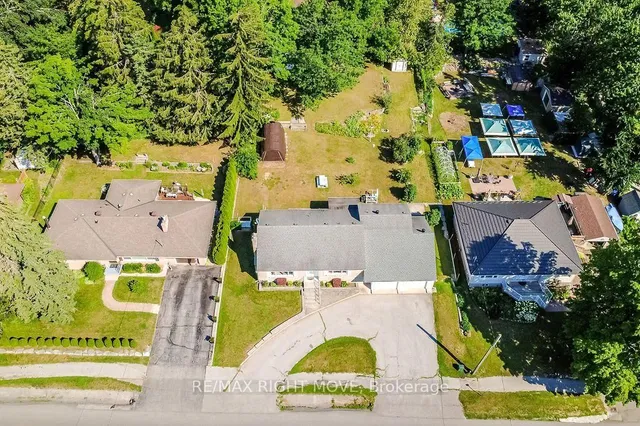 94 Fittons Rd, Orillia 3