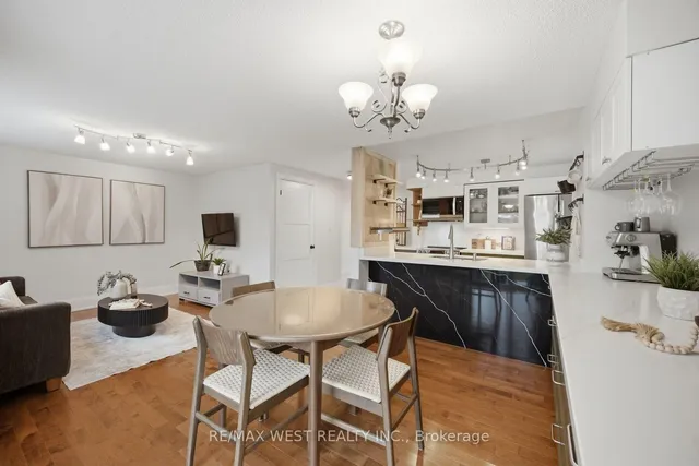 11 Ambler Bay, Barrie 4